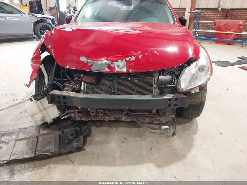 2013 INFINITI G37 JOURNEY