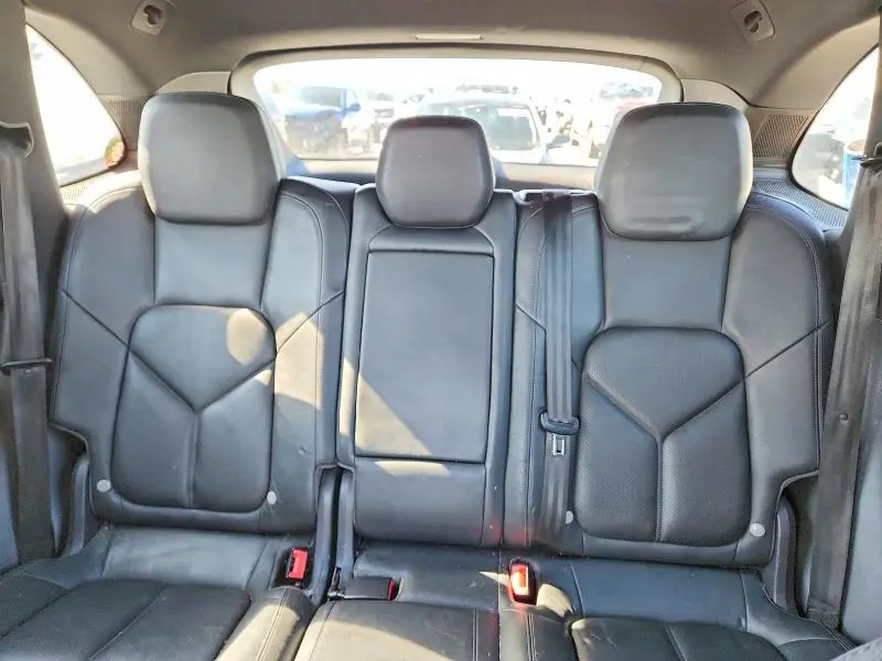 2012 PORSCHE CAYENNE   