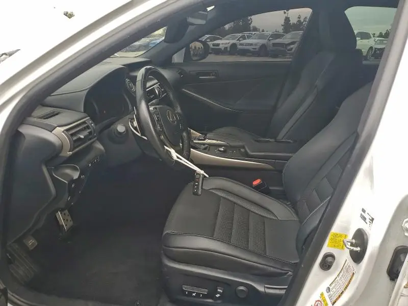 2017 LEXUS IS 200T  