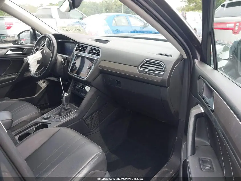 2022 VOLKSWAGEN TIGUAN 2.0T SE