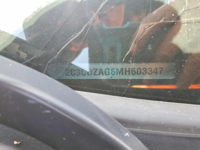2021 DODGE CHALLENGER SXT  