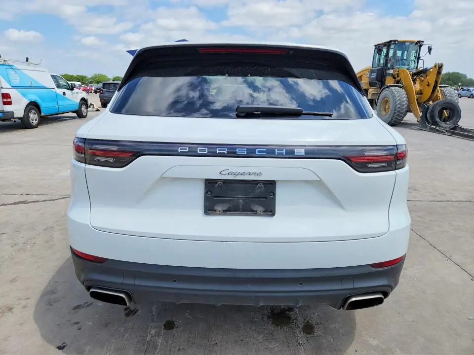 2020 PORSCHE CAYENNE   
