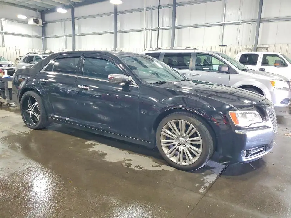 2012 CHRYSLER 300C   