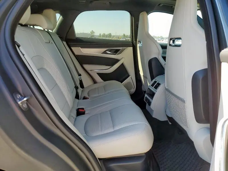 2024 JAGUAR F-PACE R-DYNAMIC S  