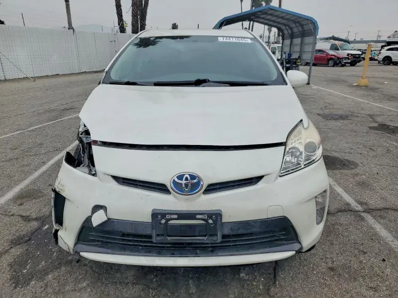 2015 TOYOTA PRIUS   
