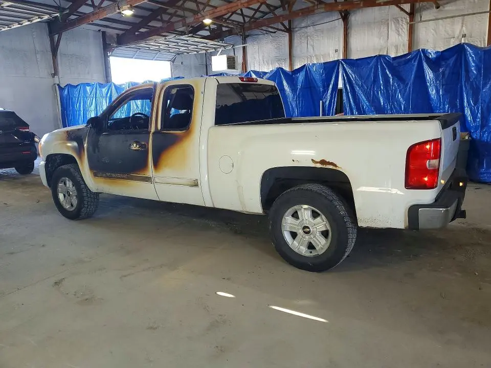 2011 CHEVROLET SILVERADO K1500 LT  