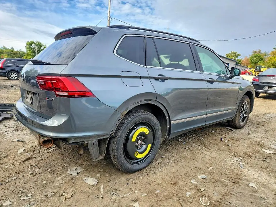 2020 VOLKSWAGEN TIGUAN SE  