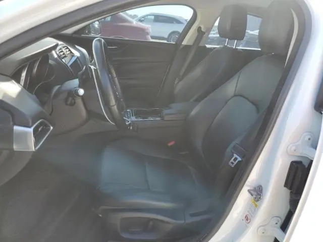 2017 JAGUAR XE   