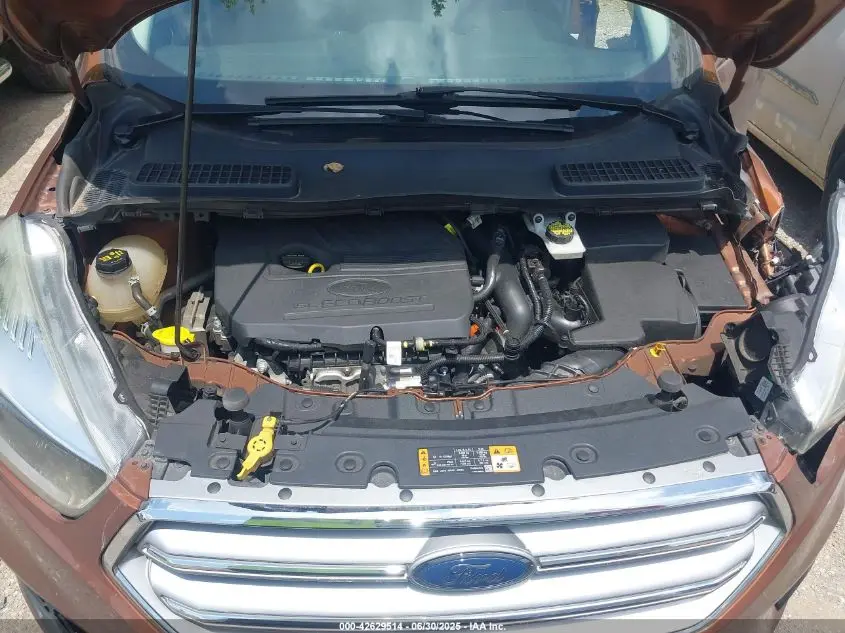 2017 FORD ESCAPE SE