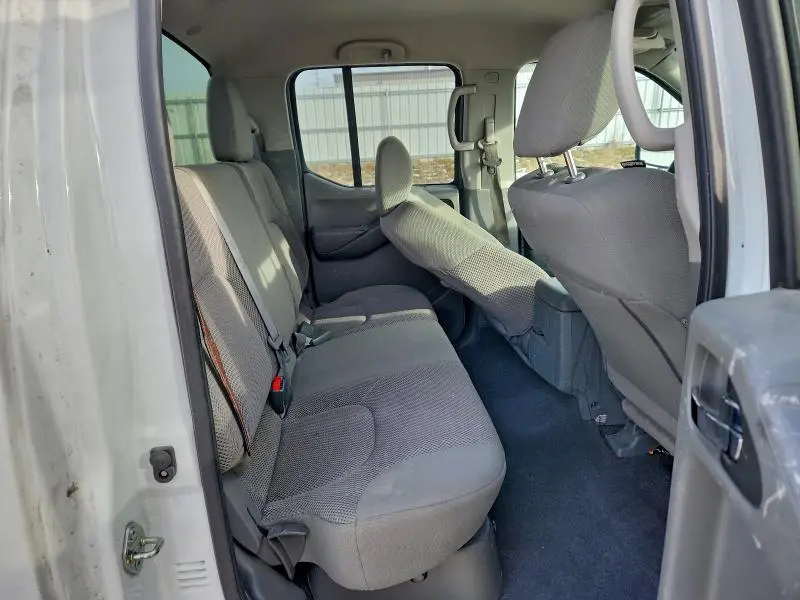 2019 NISSAN FRONTIER S  