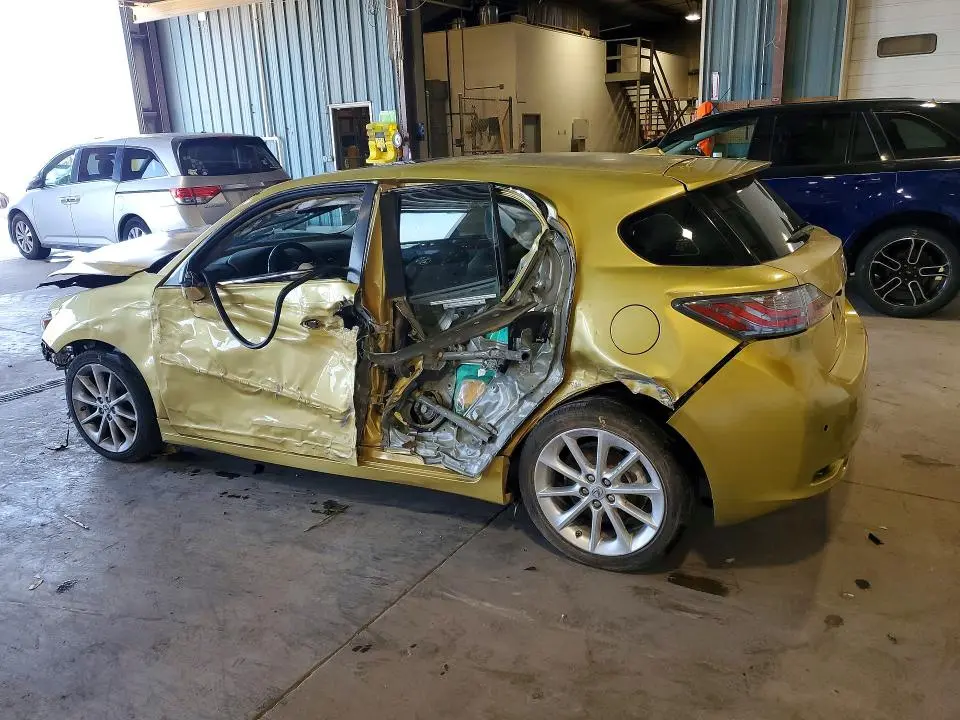 2011 LEXUS CT 200  