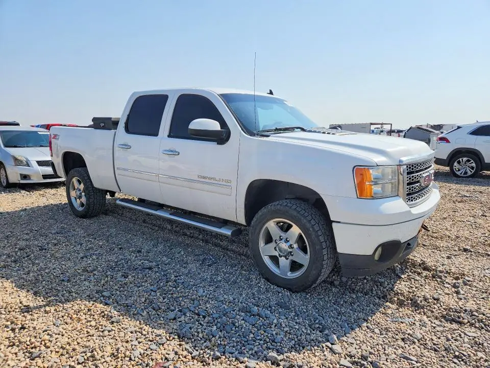 2014 GMC SIERRA K2500 DENALI  