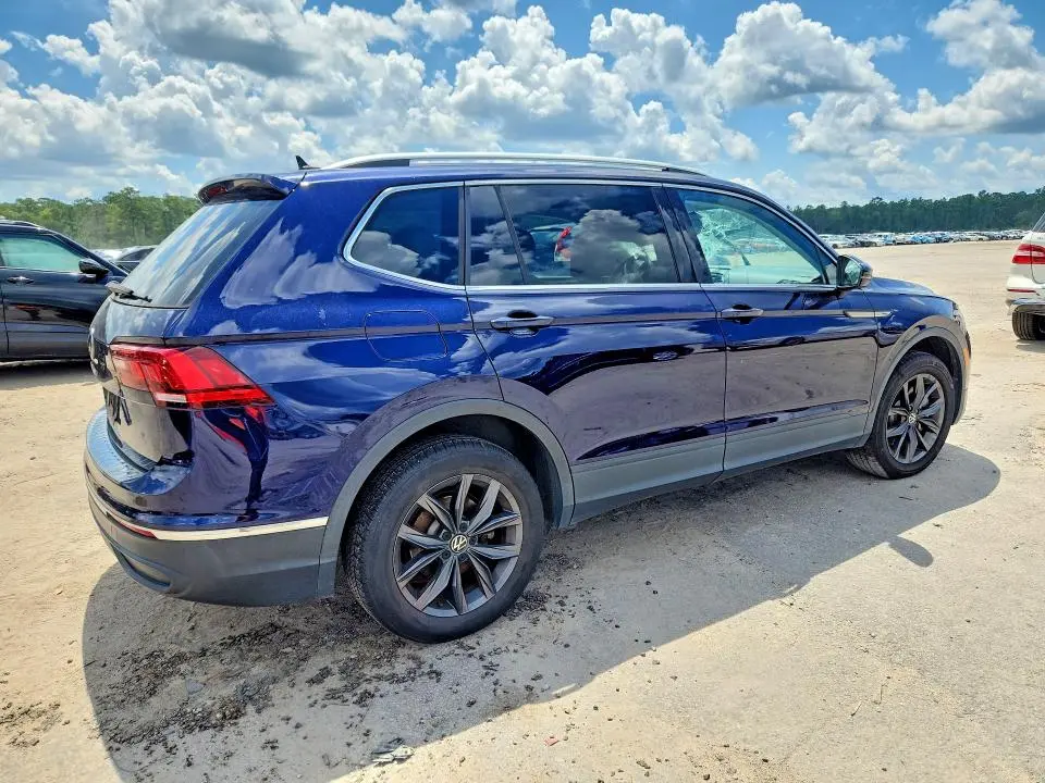 2023 VOLKSWAGEN TIGUAN SE  