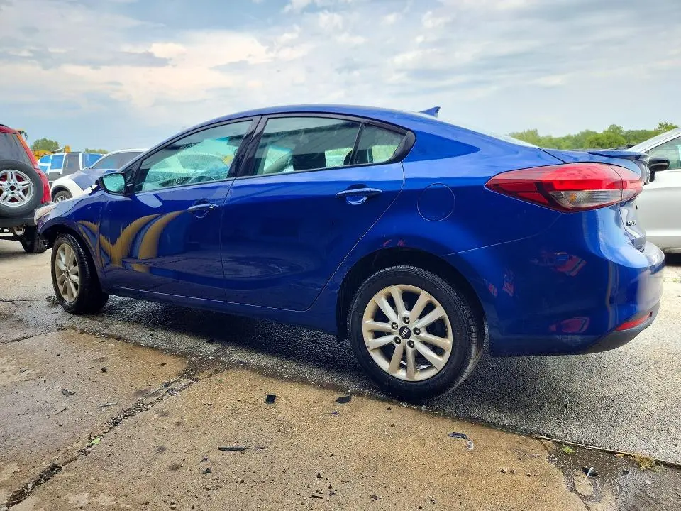 2017 KIA FORTE S  