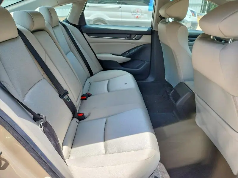 2019 HONDA ACCORD LX  