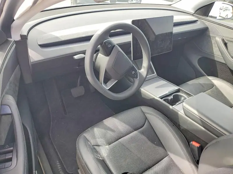 2026 TESLA MODEL Y   