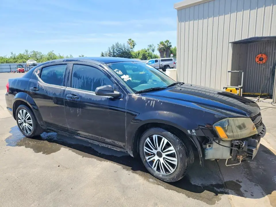2014 DODGE AVENGER SE  