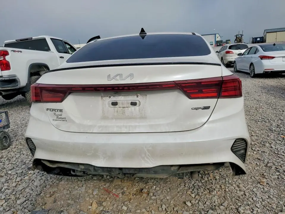 2023 KIA FORTE GT LINE  