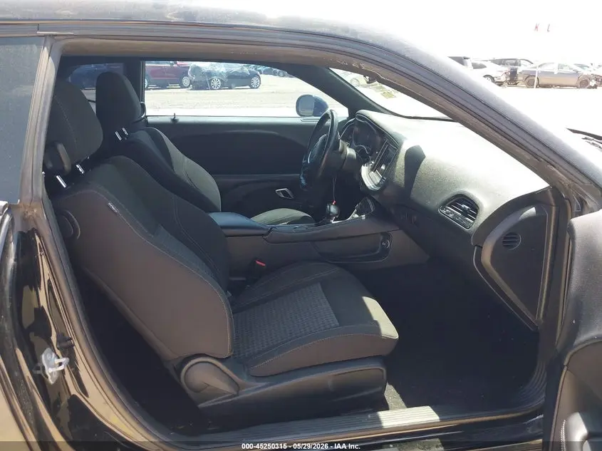 2020 DODGE CHALLENGER SXT