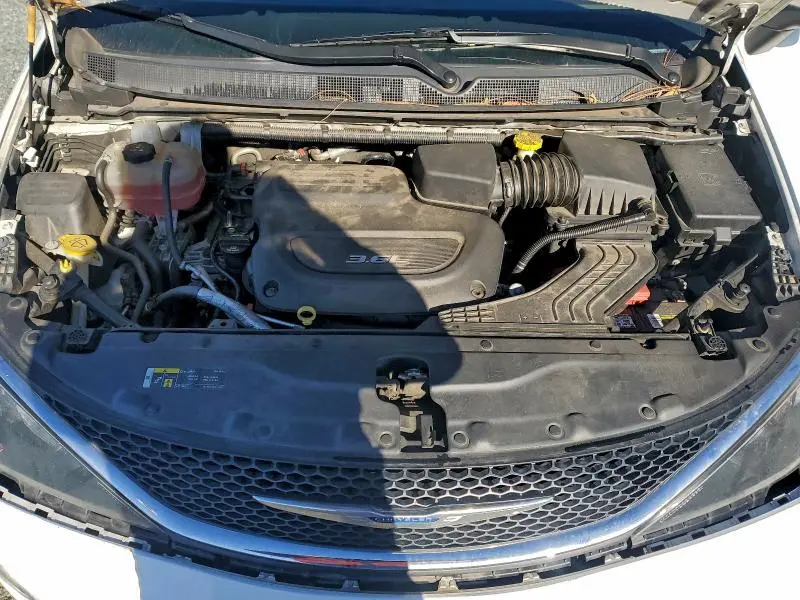 2018 CHRYSLER PACIFICA LX  