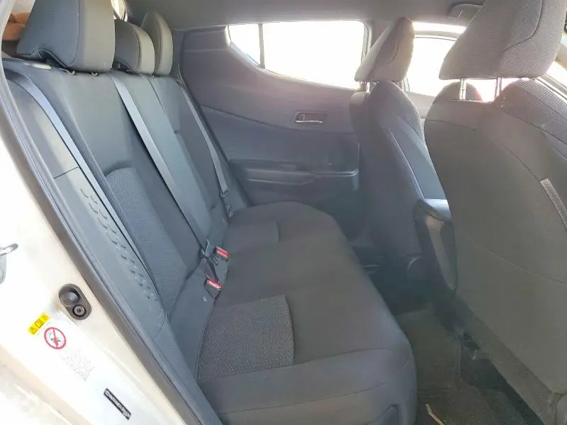 2018 TOYOTA C-HR XLE  