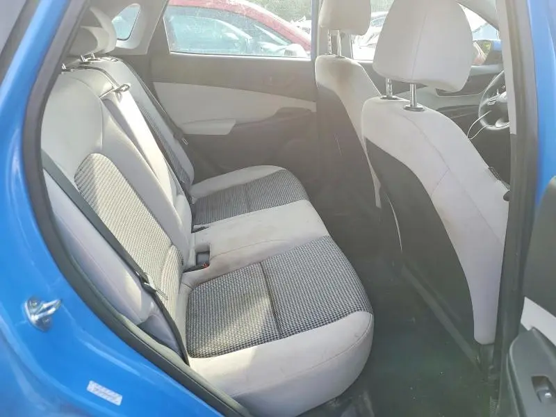2022 HYUNDAI KONA SE  