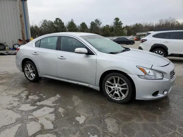2010 NISSAN MAXIMA S