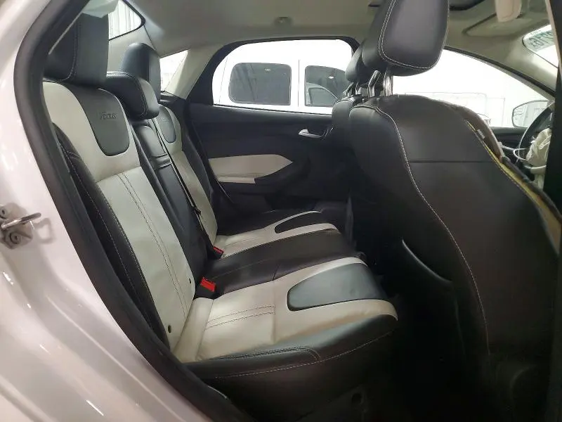 2012 FORD FOCUS TITANIUM  