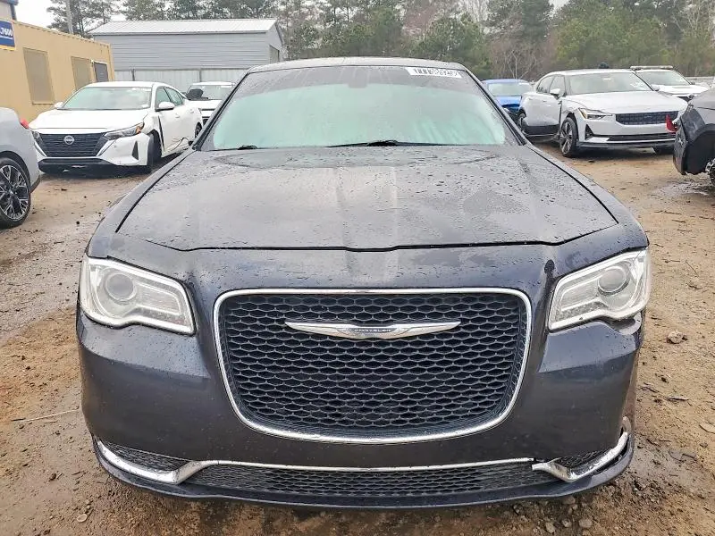 2016 CHRYSLER 300 LIMITED  