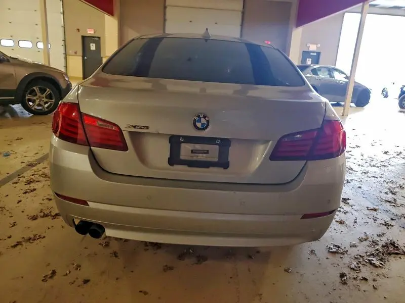 2013 BMW 528 XI  