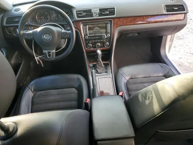 2012 VOLKSWAGEN PASSAT SEL  