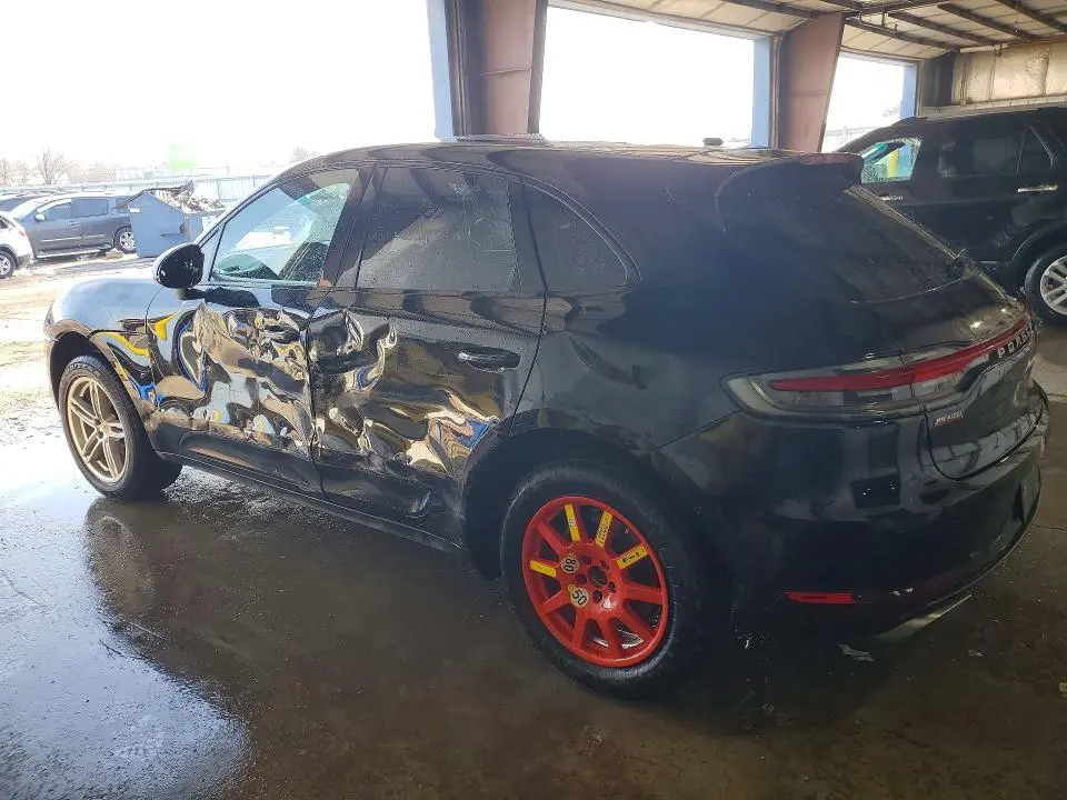 2020 PORSCHE MACAN   