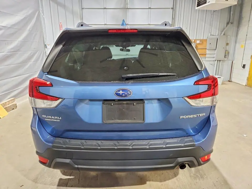 2022 SUBARU FORESTER PREMIUM  
