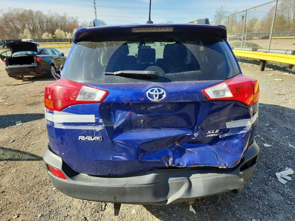 2015 TOYOTA RAV4 XLE  