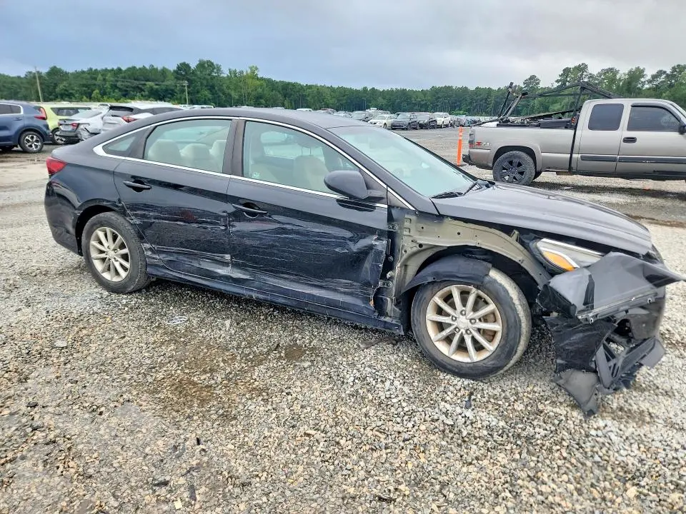 2018 HYUNDAI SONATA SE  