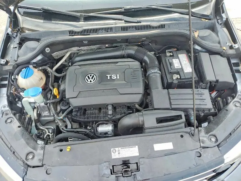 2016 VOLKSWAGEN JETTA SPORT  