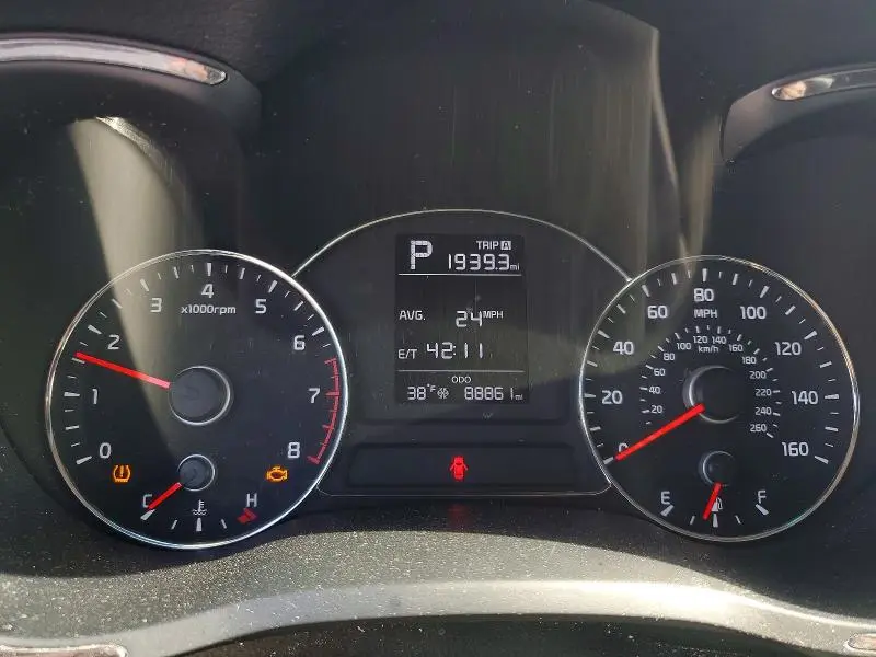 2017 KIA FORTE LX  