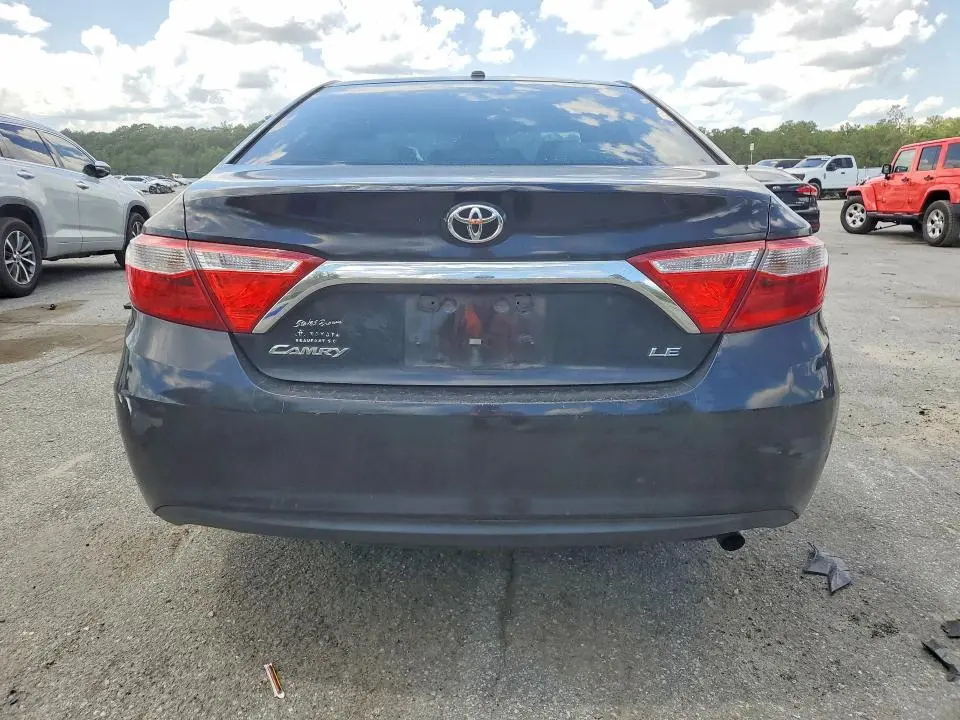 2015 TOYOTA CAMRY LE  