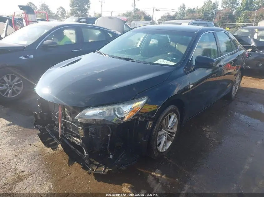 2015 TOYOTA CAMRY SE