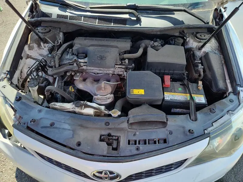 2013 TOYOTA CAMRY SE  