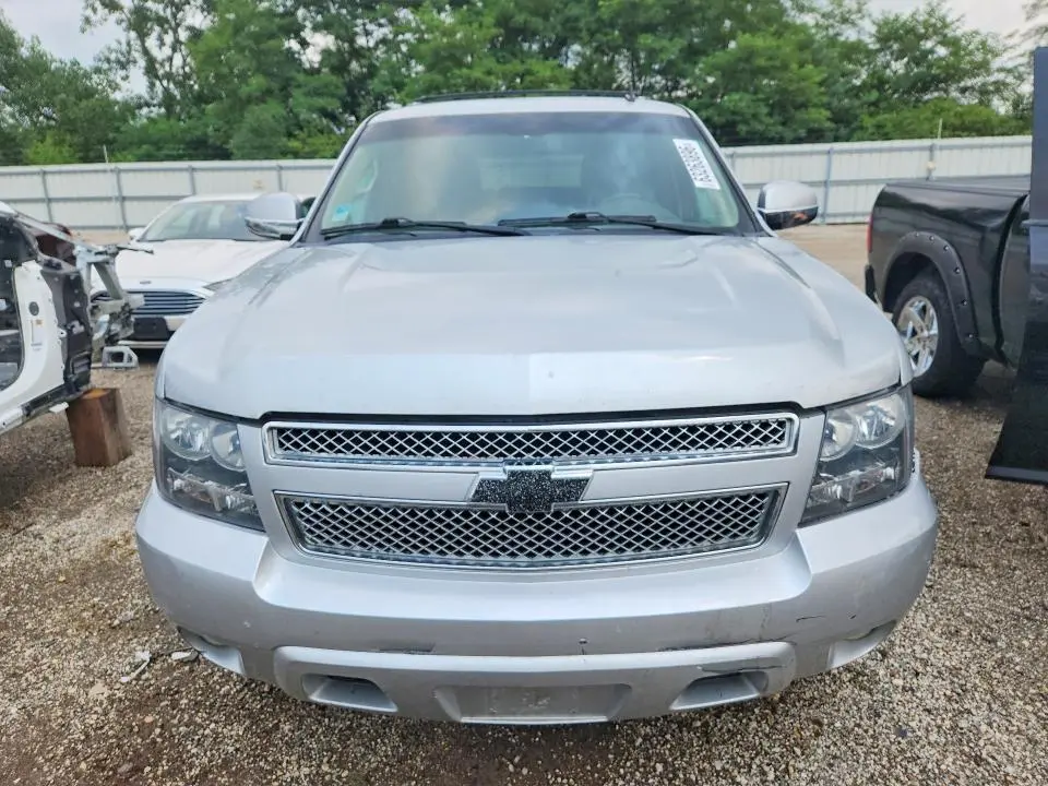 2014 CHEVROLET SUBURBAN K1500 LT  
