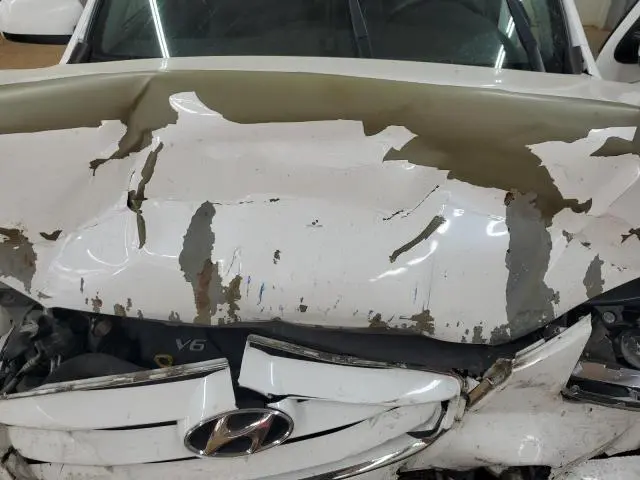 2011 HYUNDAI SANTA FE SE  