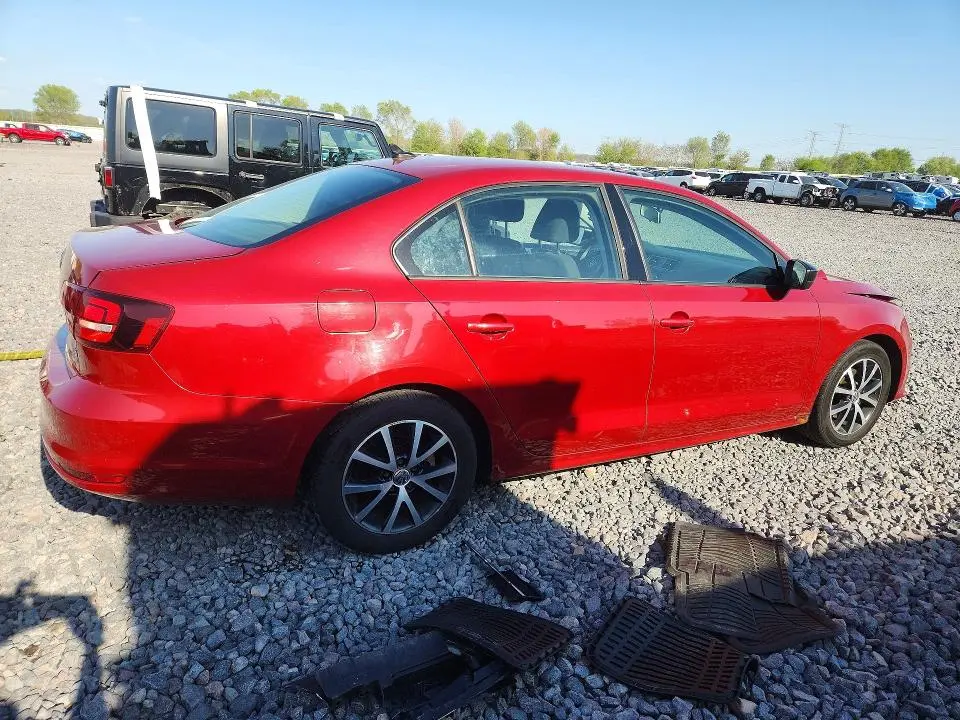 2016 VOLKSWAGEN JETTA SE  
