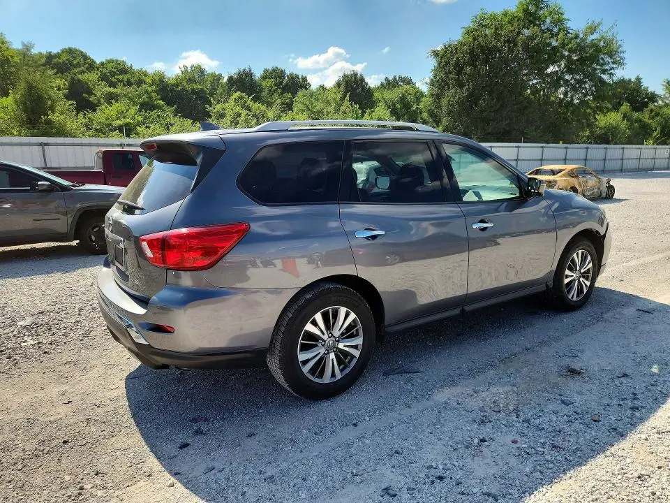 2019 NISSAN PATHFINDER SL  