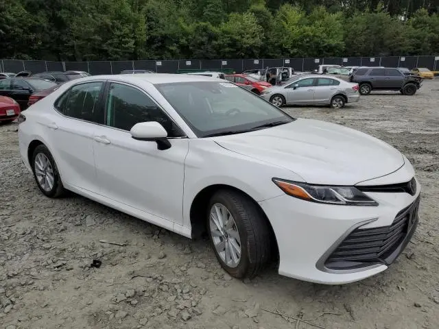 2022 TOYOTA CAMRY LE  