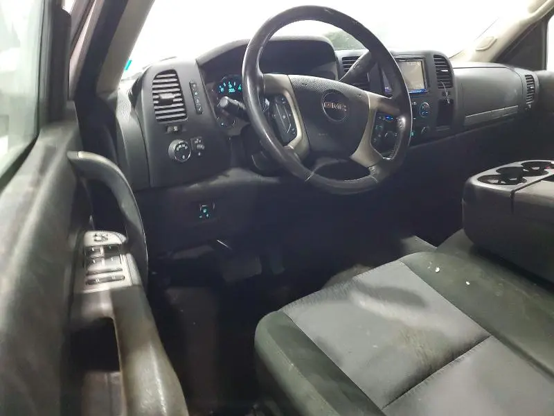 2012 GMC SIERRA K2500 SLE  