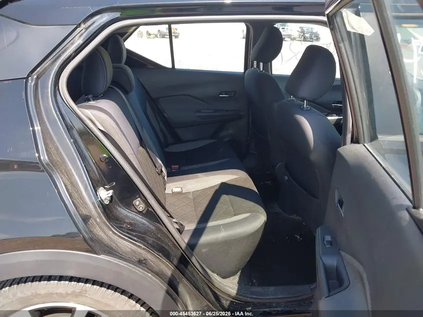 2019 NISSAN KICKS SV