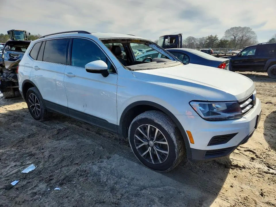 2019 VOLKSWAGEN TIGUAN SE  