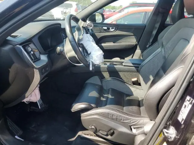 2020 VOLVO XC60 T5 R-DESIGN  