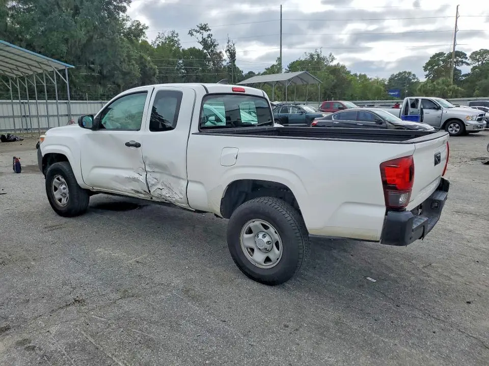 2018 TOYOTA TACOMA SR  